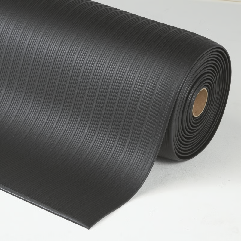 Tapete antifadiga I Cor: preto I Dimensão: rolo 91 cm x 18,3 m I NOTRAX