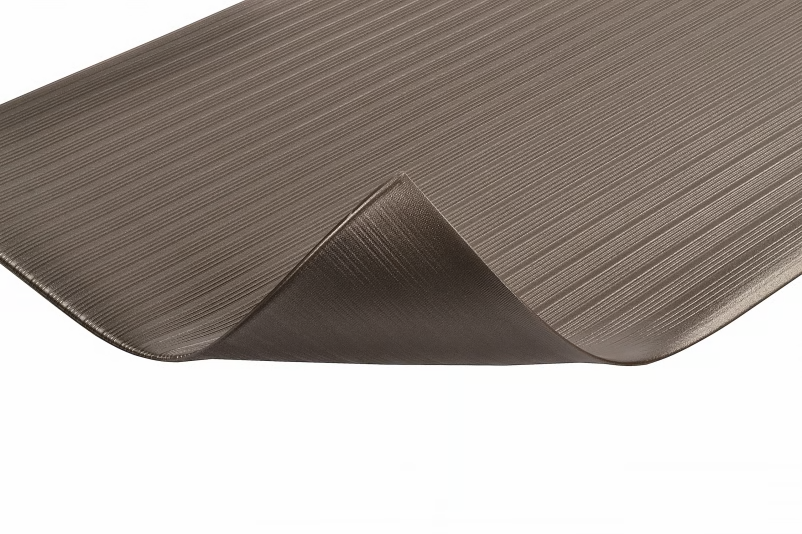 Tapete antifadiga I Cor: preto I Dimensão: rolo 91 cm x 18,3 m I NOTRAX