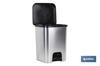 [P4896] Balde de lixo com pedal class metalizado | Com capacidade para 25 litros | Cor cinza e preto